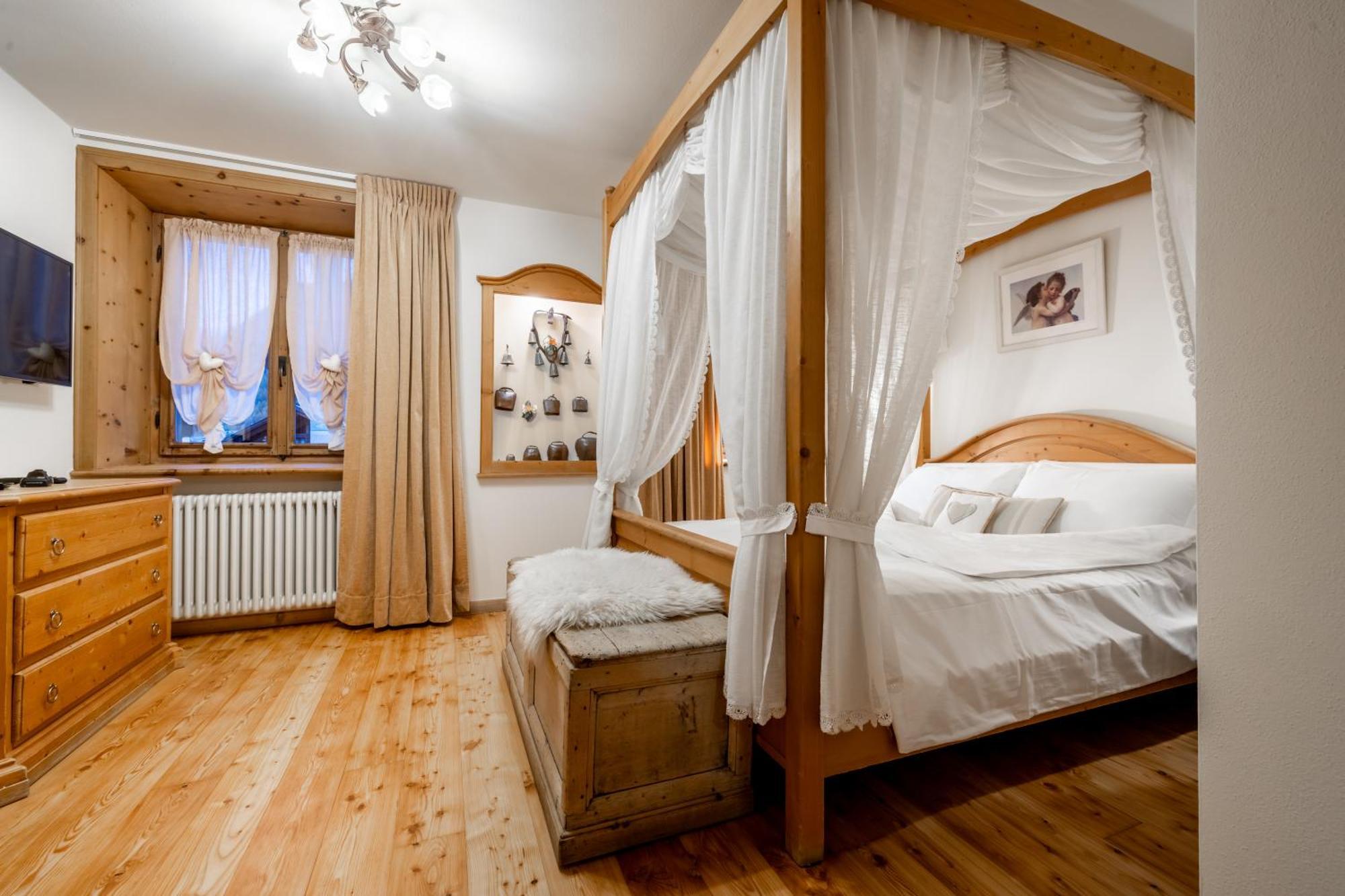 Camana Veglia Hotel Ливиньо Екстериор снимка